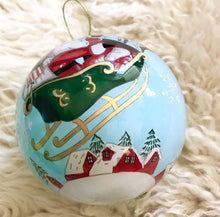 Load image into Gallery viewer, Holiday Classic Take Home Ornament Set
